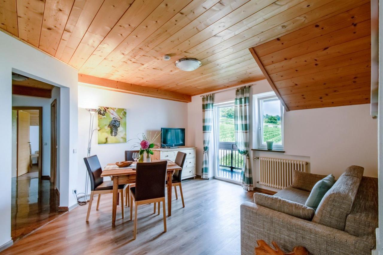 Strahlerhof Apartment Appiano Sulla Strada Del Vino Ngoại thất bức ảnh