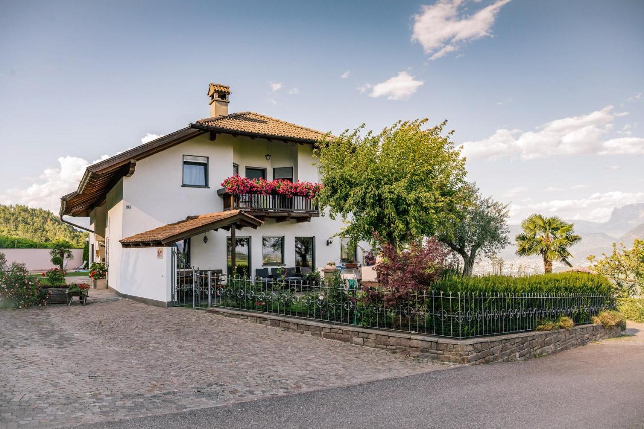 Strahlerhof Apartment Appiano Sulla Strada Del Vino Ngoại thất bức ảnh